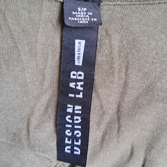 Design Lab Lord & Taylor S/P green short sleeve shirt - Picture 3 of 3